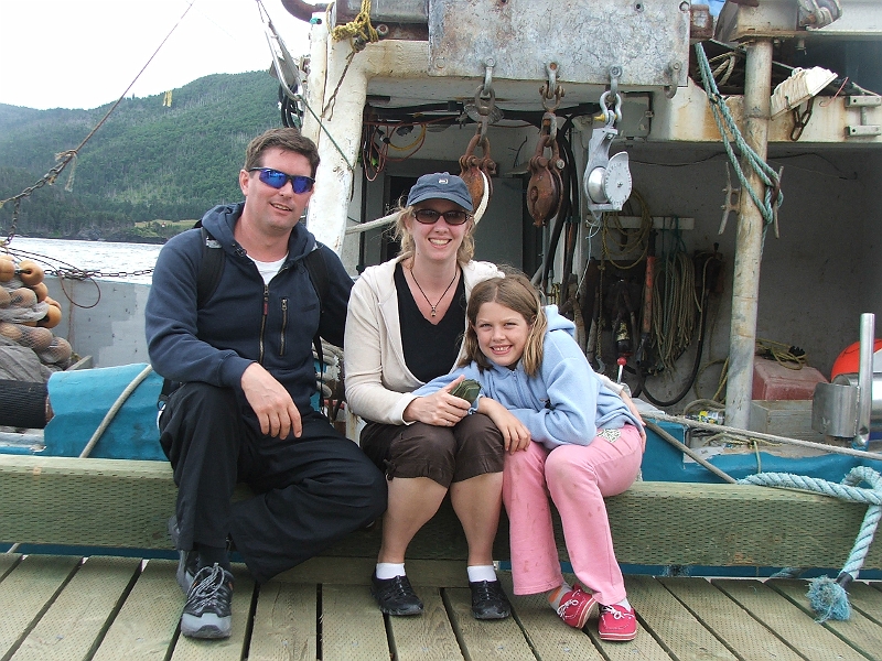 NFLD_drive_to_and-viking_settlement 696.jpg - not this boat...